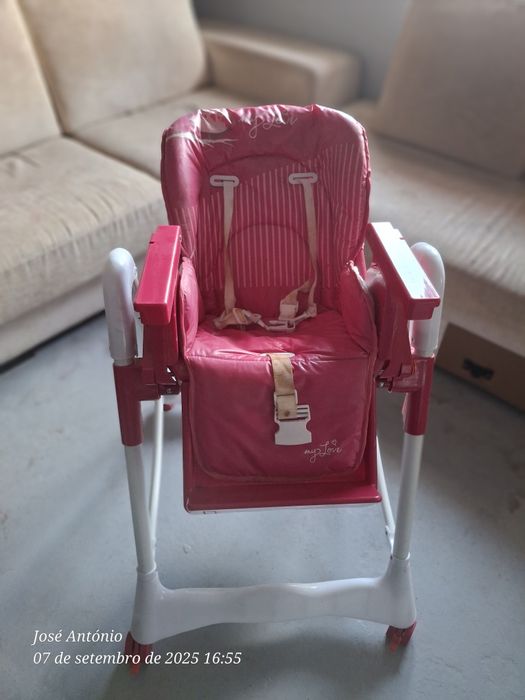 Cadeira de refeições para bebés