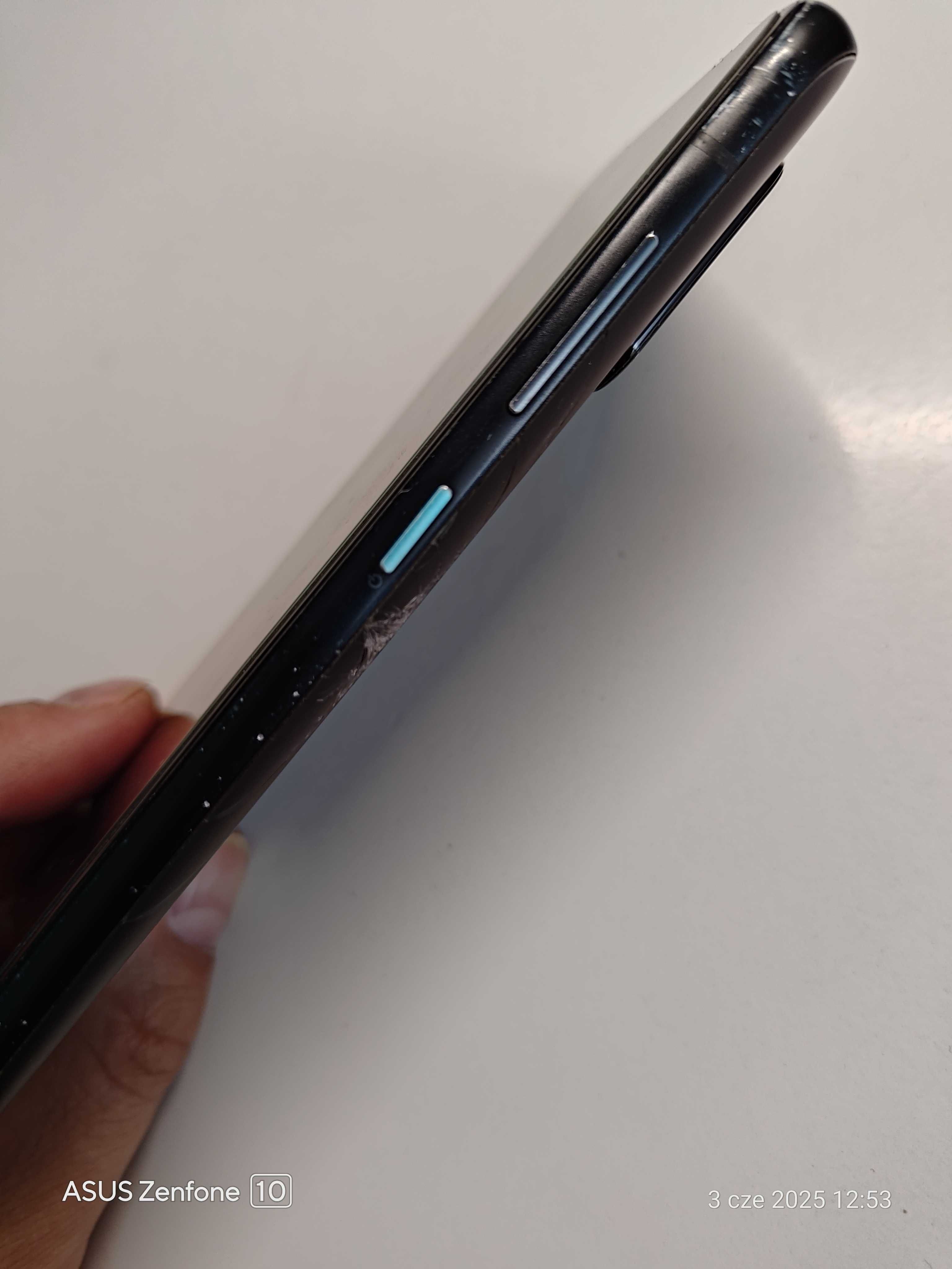 Asus Zenfon 8 czarny + gratisy
