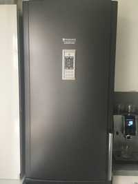 Szklane półki do lodówki Ariston Hotpoint  EBQH 20243F  2 szt.