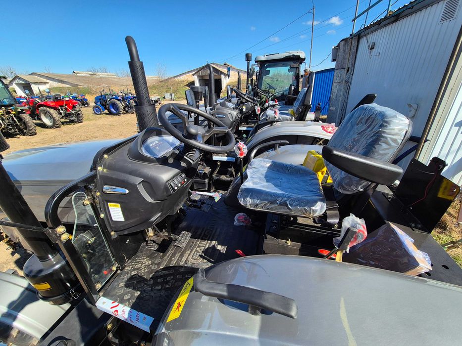 Трактор Скаут ТУ 404 на 2 гидроцидиндра