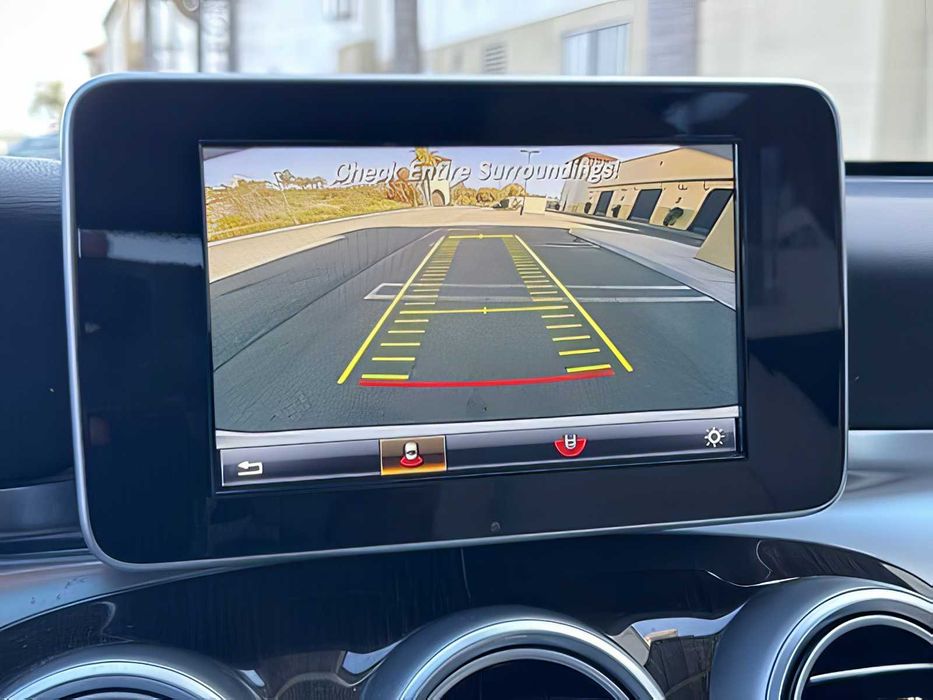 Mercedes-Benz GLC 300      2017