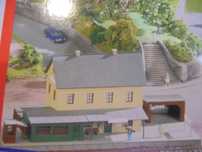 Piko dworzec 61923 skala H0 1:87 kolejka,makieta,domek