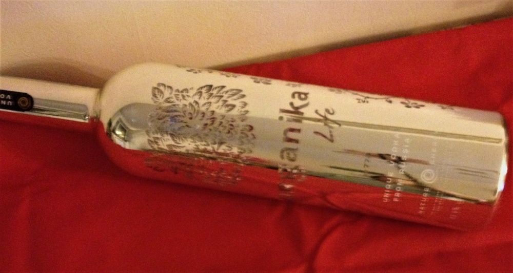 Красивая бутылка для интерьера Органика Лайф (Organika Life), 1,75л