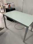 Mesa de vidro 110cm por 70cm