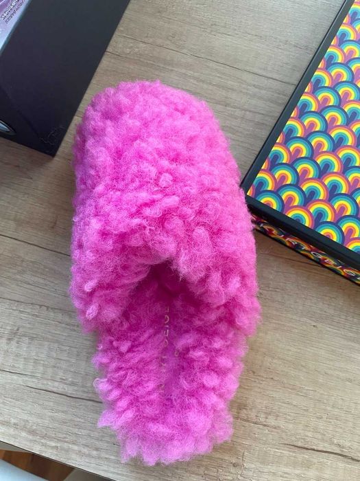 Kapcie Kurt Geiger, nowe