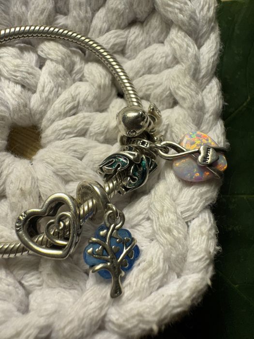 Bransoletka Pandora charmsy i zawieszki