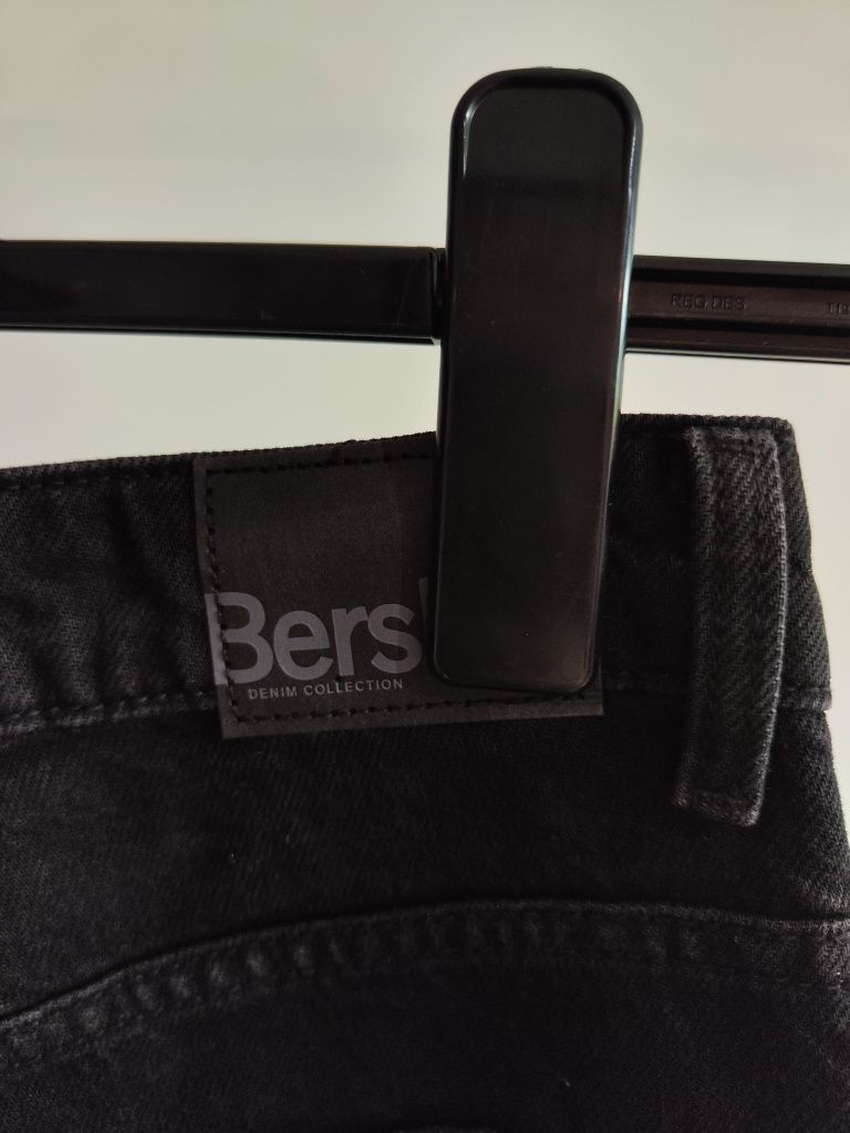 Bershka Black jeans denim slim join life czarne dżinsy czarne asos den