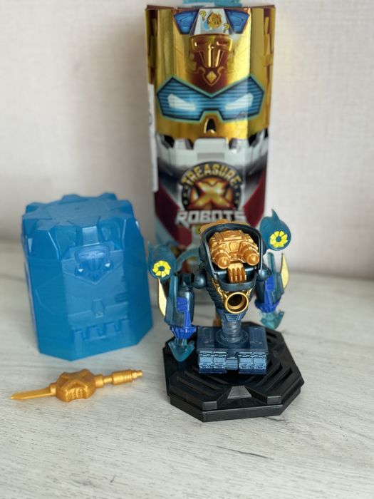 Набор-сюрприз Treasure X Robots gold Трежр бот