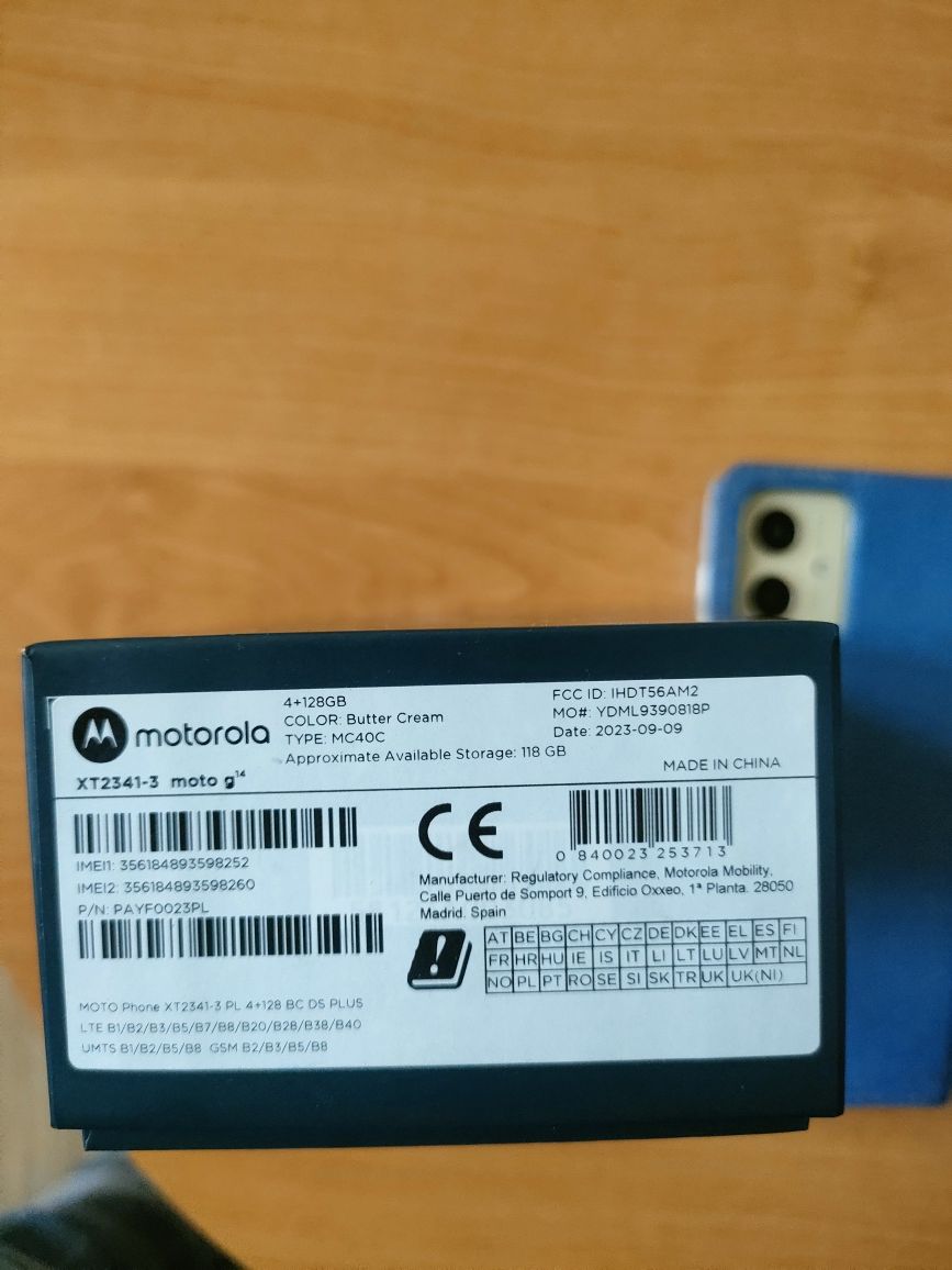 Motorola g14 na gwarancji.