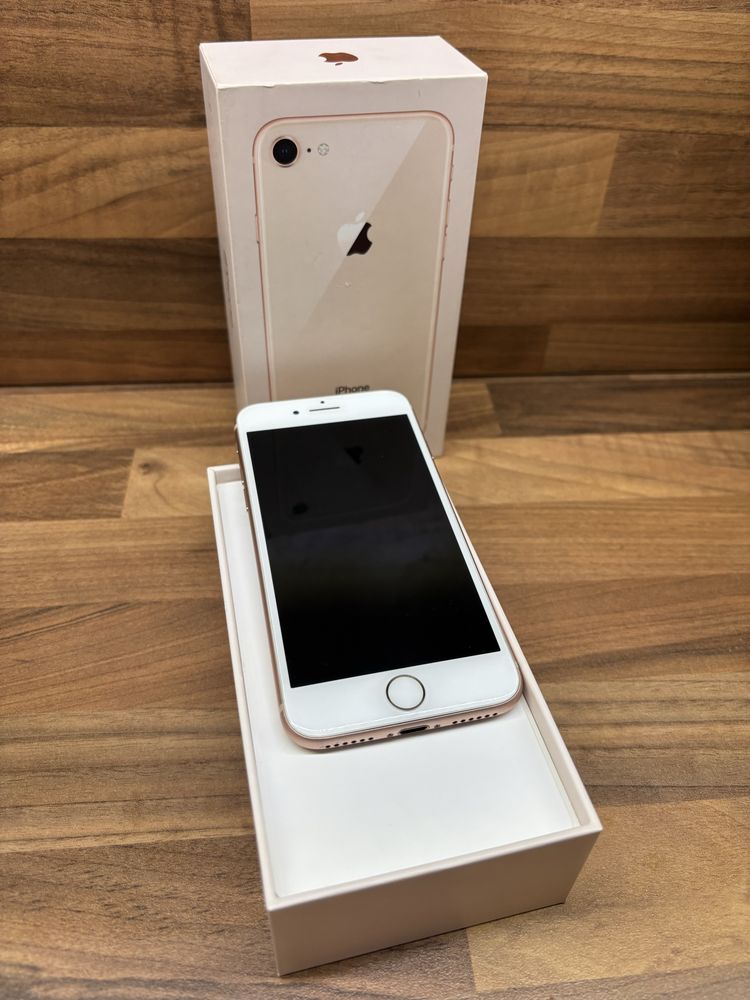 Iphone 8 64GB Uszkodzona bateria