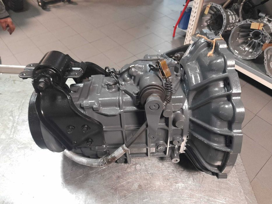 Caixa de Velocidades Toyota Dyna 280 4.100 ano 2002