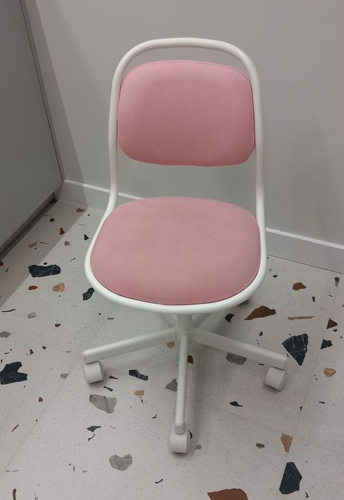 Krzeslo obrotowe dziecięce Ikea