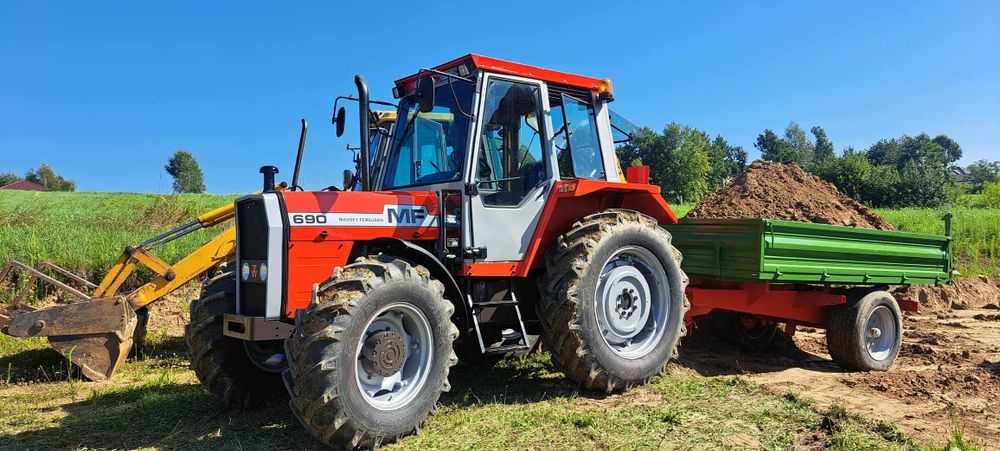 Massey Ferguson 690