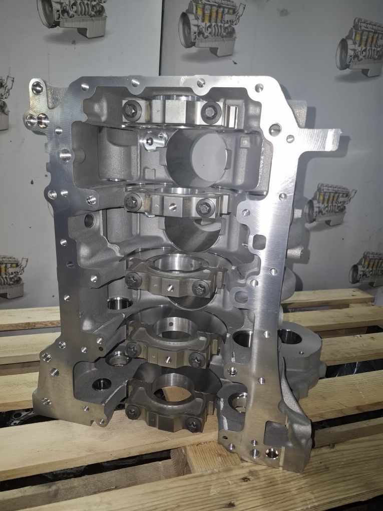Nowy orginalny blok bmw  e60 e61 e87 x3 e83 2.0d n47d20a