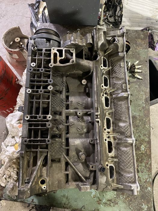 Двигун м52б28TU