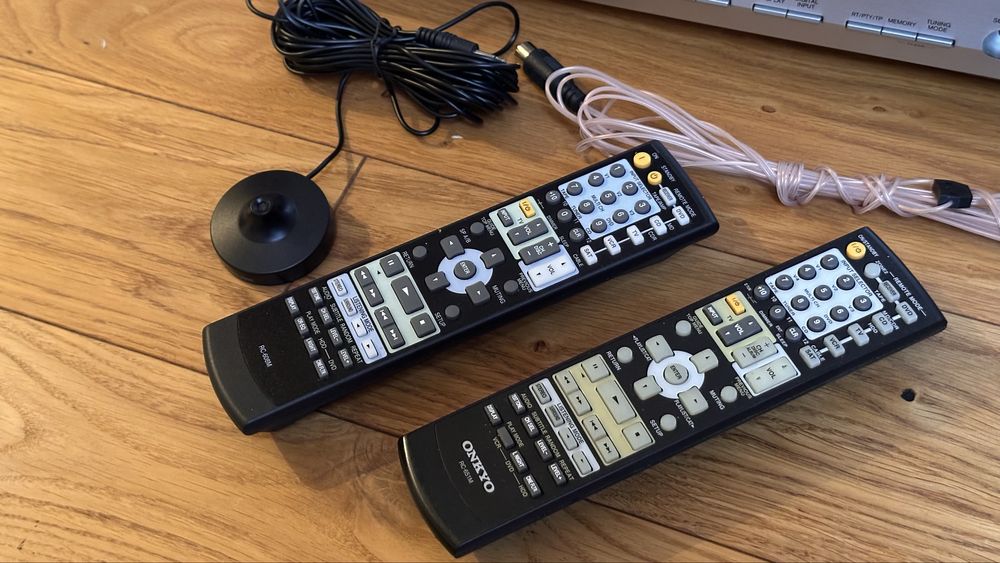 Onkyo TX-SR604E Amplituner