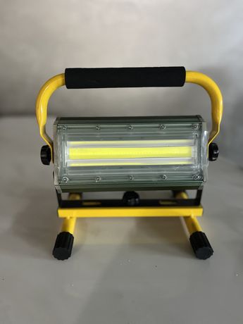 Ручной прожектор LED Flood Light Outdoor 100W ( c 6 аккум.)