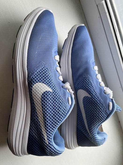 Кроссовки Nike, р 40-41