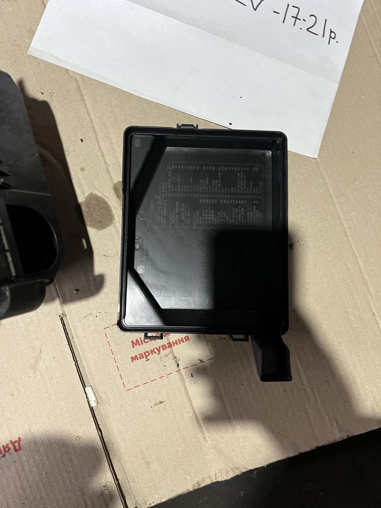 Chevrolet bolt ev блок запобіжників 42500363