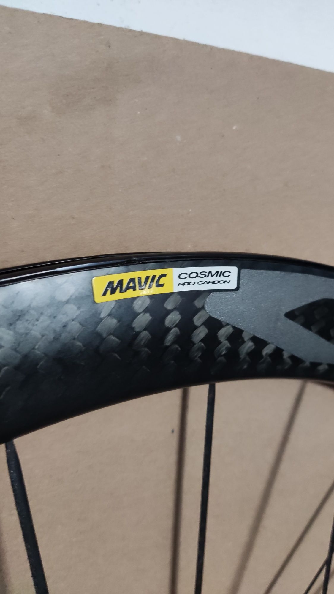 Roda da frente Mavic Cosmic Pro Carbon Disc