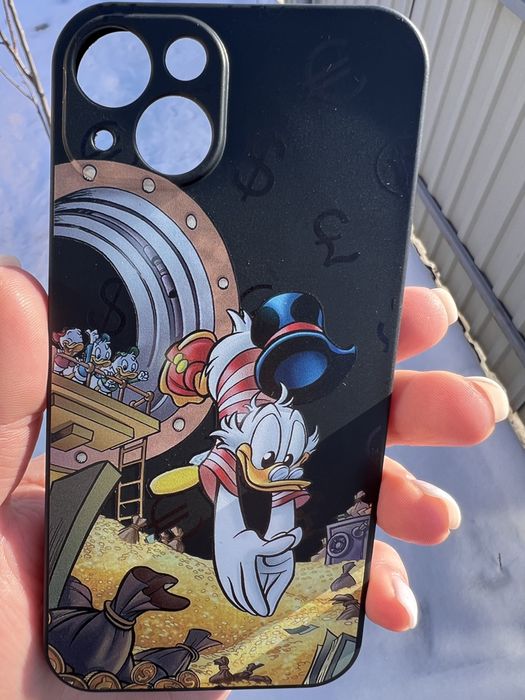 Чохол на iPhone 13