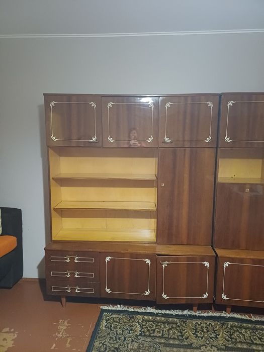 Стінка шкаф сервант безкоштовно