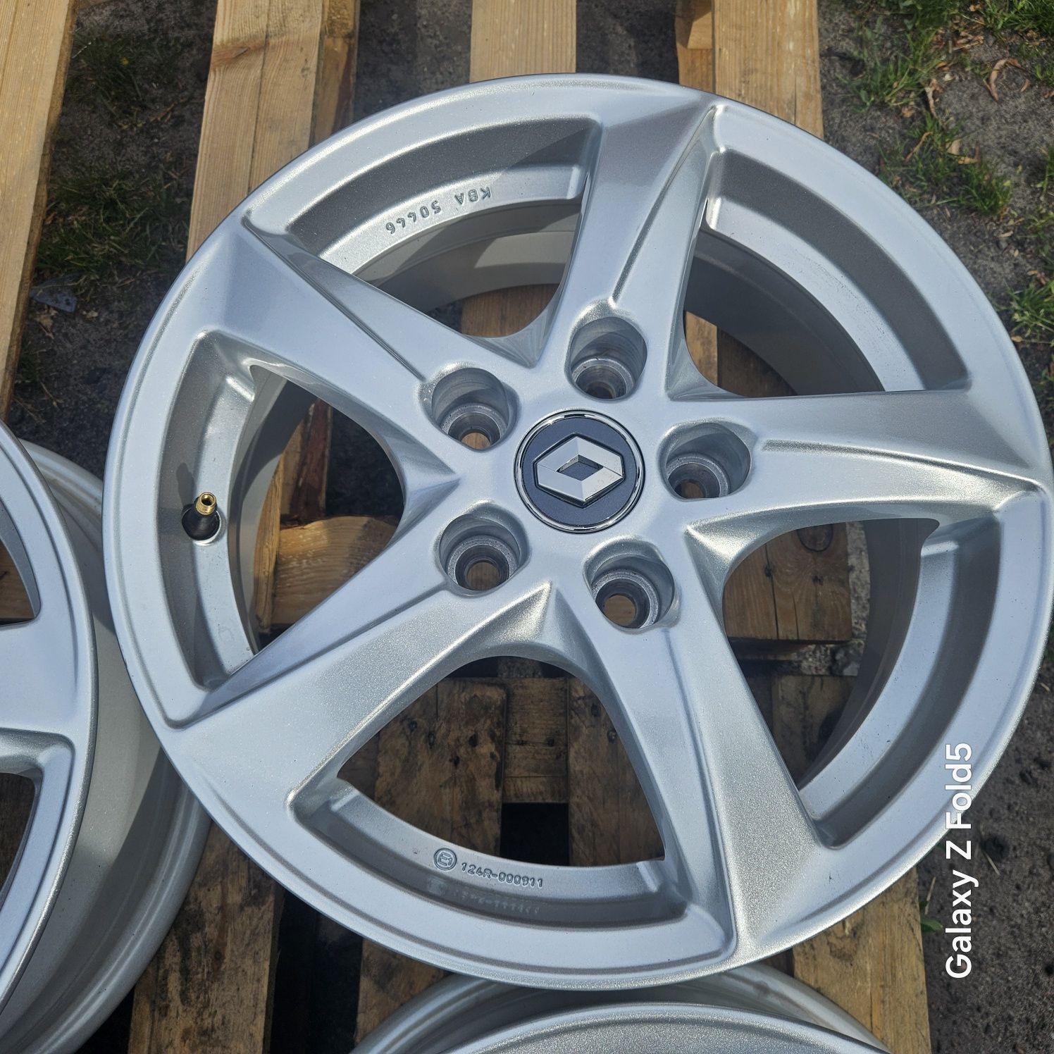 Nowe Alufelgi 15 Renault Express Kangoo Megane IV Fluence 5x114,3