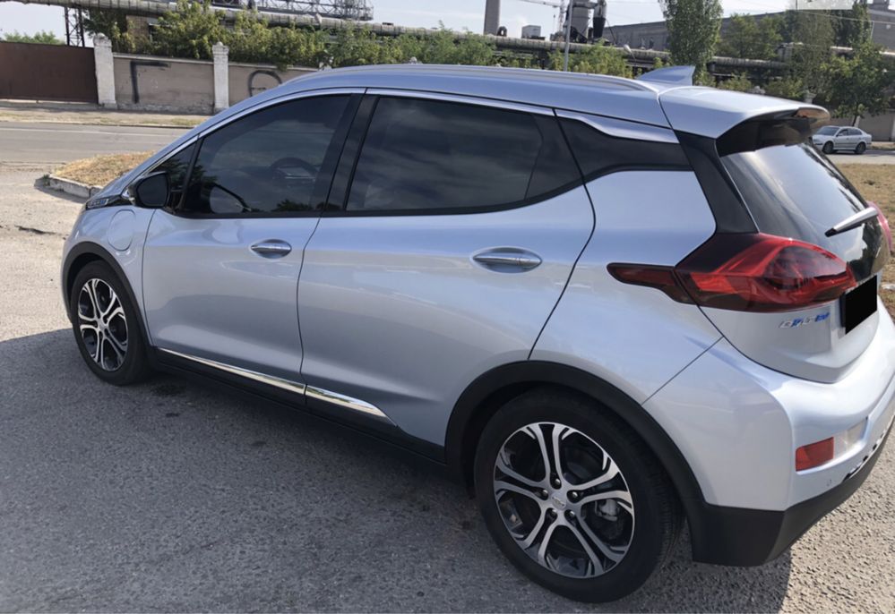 Продам Chevrolet Bolt Premier