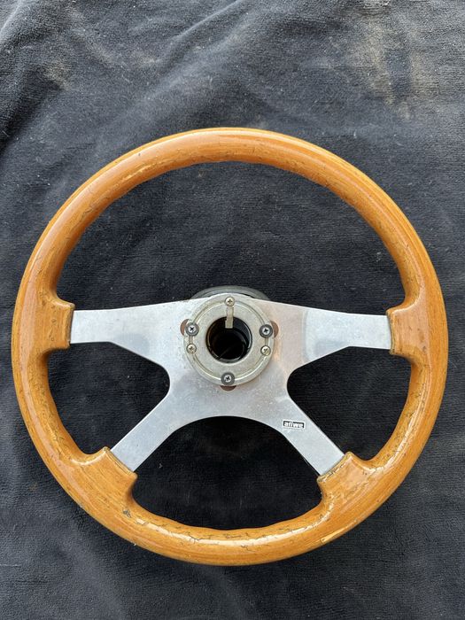 Kierownica drewniana mercedes 190 w124 w202 w210
