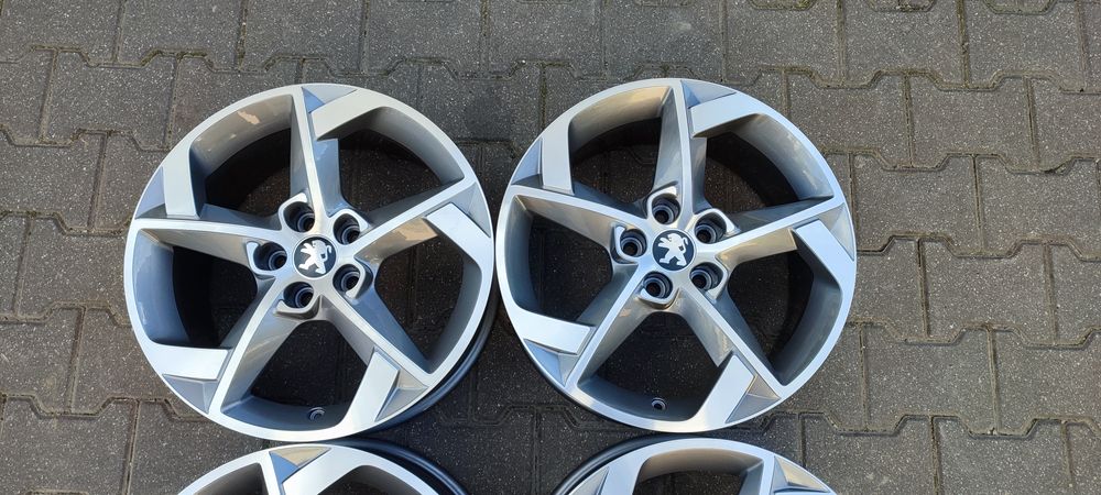 17 5x108 oryginalne 308 508  Peugeot  3008 oraz 5008