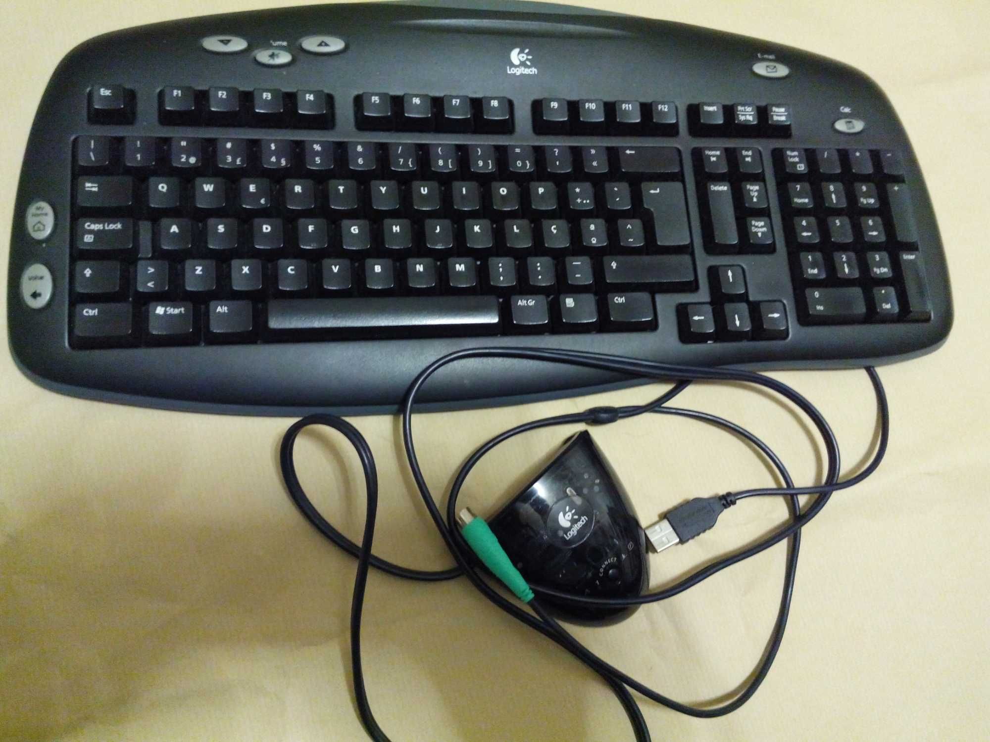 Teclado Logitech c-fios (novo)