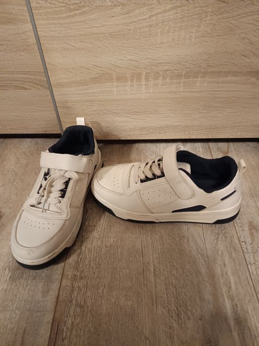 Białe Sneakersy 40 Sinsay sportowe