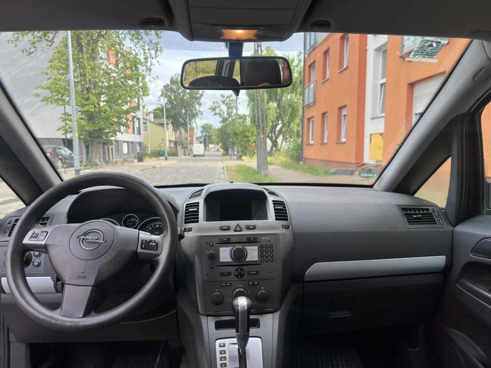 Opel Zafira 1.9 cdti automat 7 osób