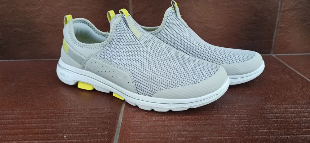 Półbuty SKECHERS Go Walk rozm 40 Oryginalne