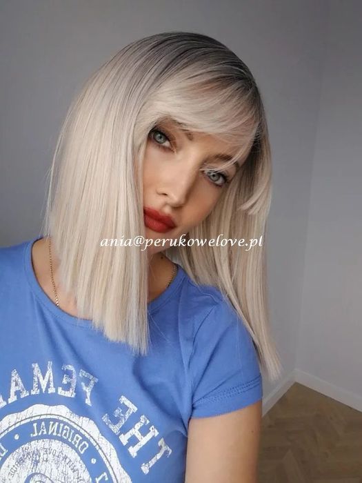 peruka blond bob z odrostem z grzywką na co dzień