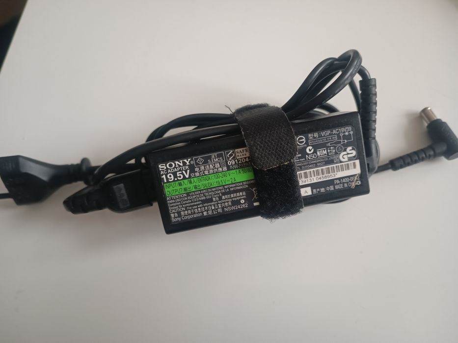 Oryginalny zasilacz SONY Vaio 19,5V 2A 39W Wtyk 6,5x4,3+pin