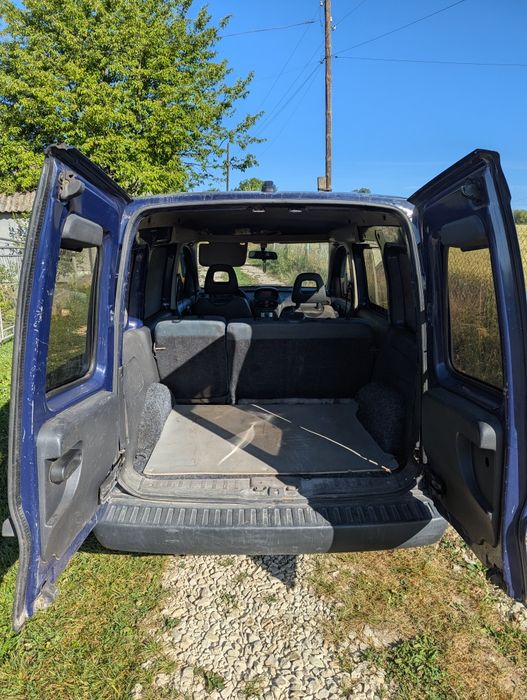 Opel Combo 2006р. 1.3 дизель  з кондиціонером  Терміново!