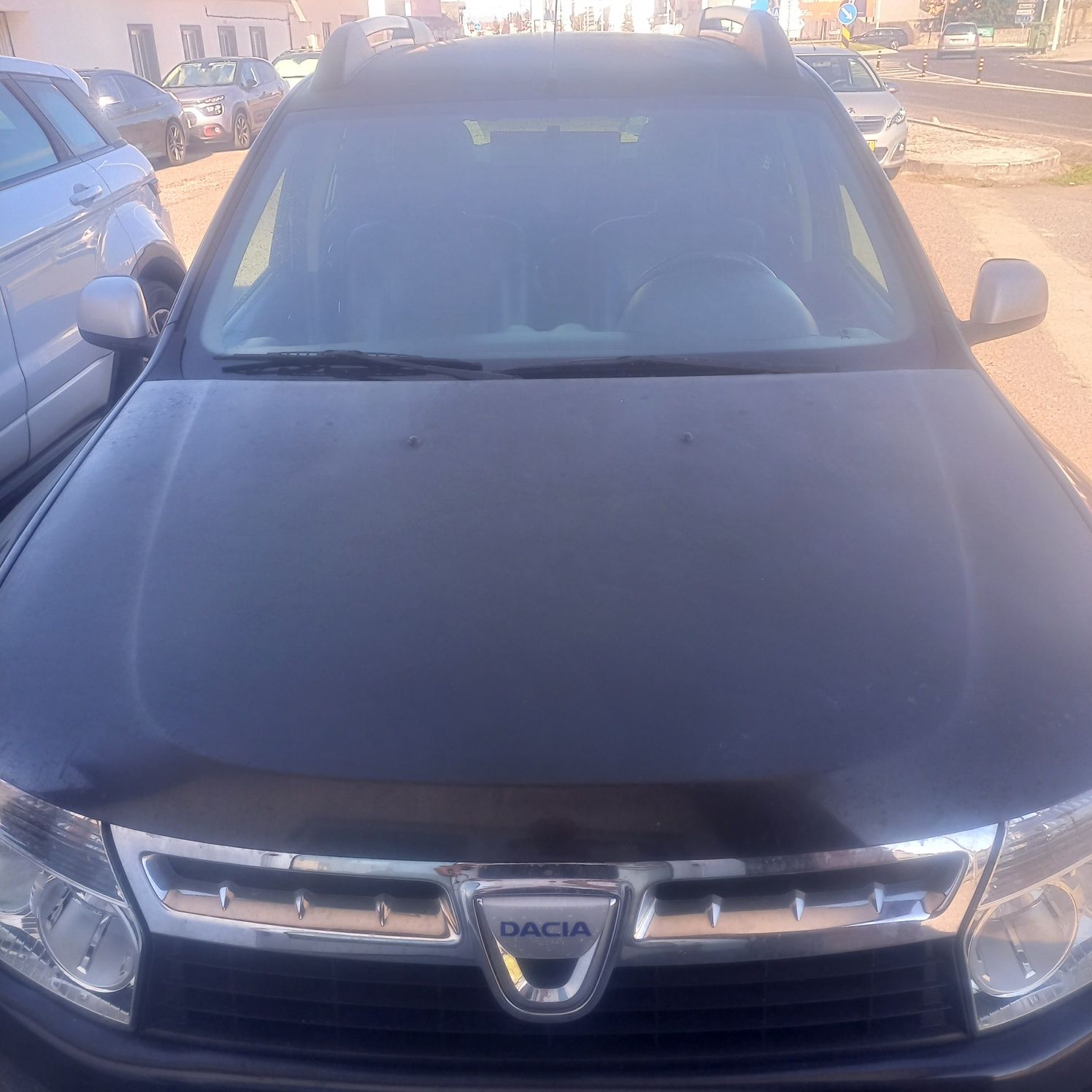 Venho Excelente Dacia Duster Prestige.