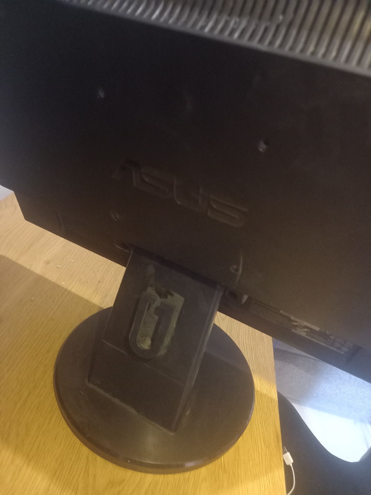 Monitor Asus 19 '