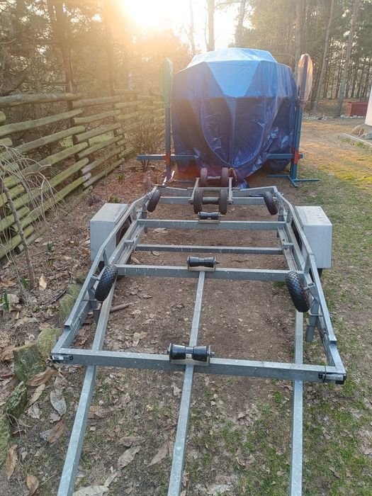 Przyczepa podłodziowa ocynk. Pod łódź około 7m do 1,5t dmc 750 lekka