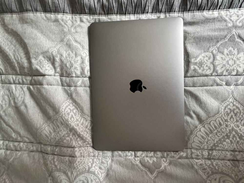 MacBook Pro 13'' 2019 4 portas Thunderbolt