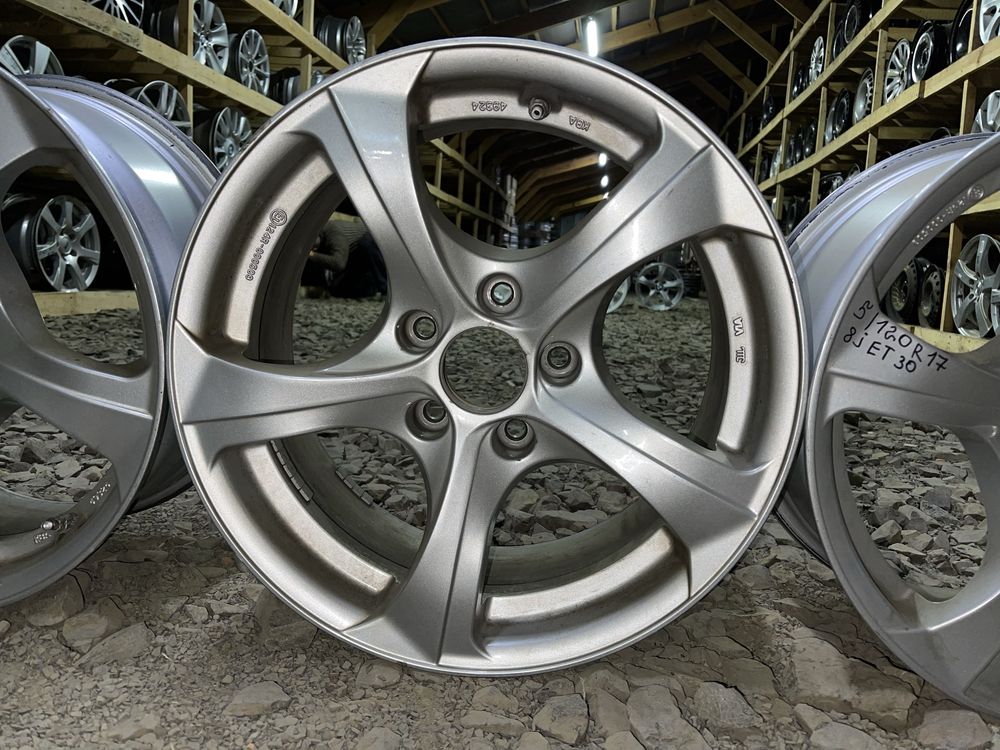 Легкосплавні диски BMW F10 5/120 R17 8J ET30 супер  стан