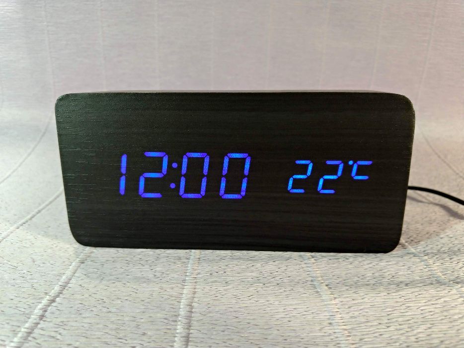 Продам новий годинник VST- 862 термометр, будильник живлення від USB