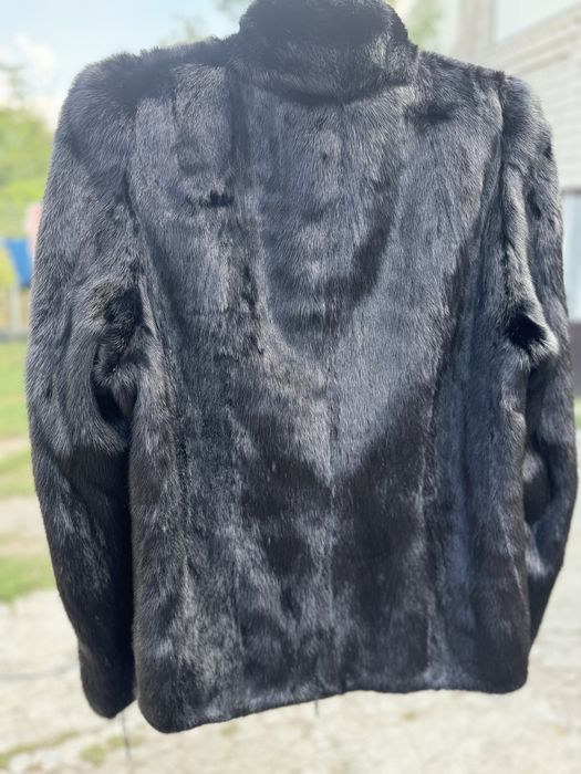 Продам норковую шубу