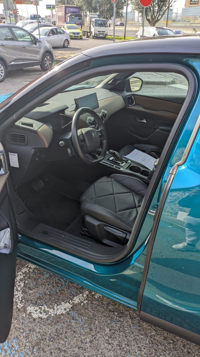 Aluguer de viaturas TVDE (DS3) Elétrico
