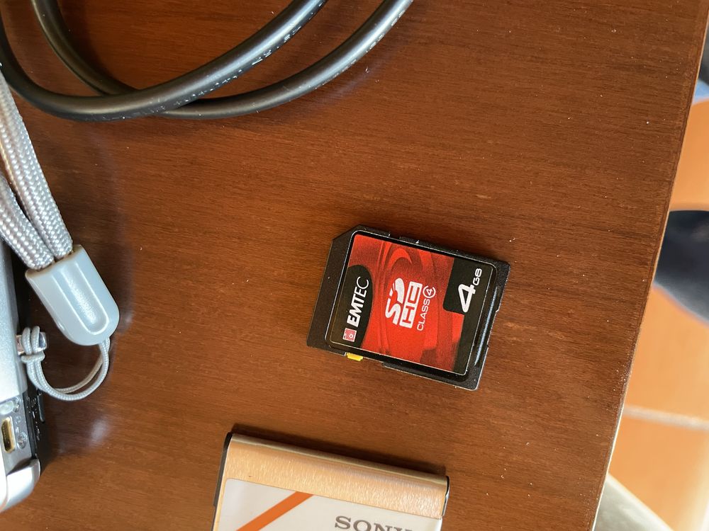 Sony Cyber-shot 12.1MP