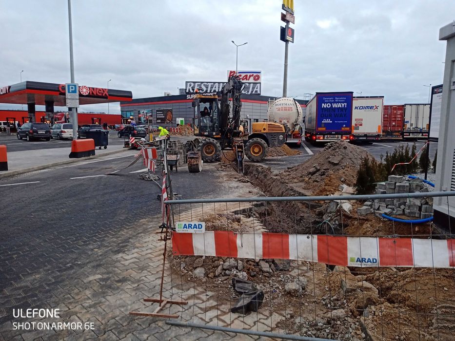Usługi MECALAC koparka ładowarka wyburzenia MŁOT ZIEMNE transpor drogi