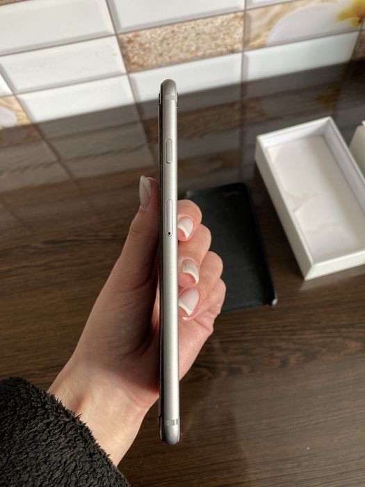 Продаю Iphone 6s plus на 16 GB