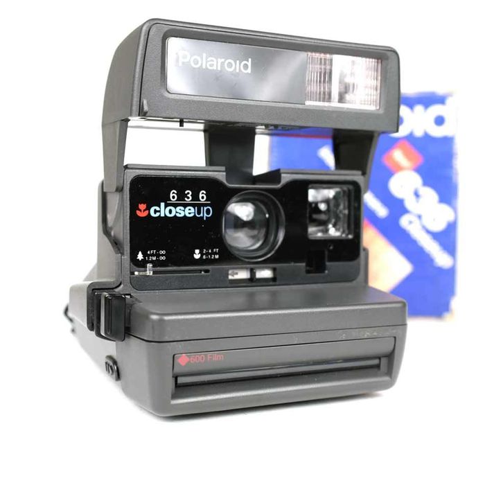 Máquina fotográfica Polaroid 636 Close Up (anos 90)