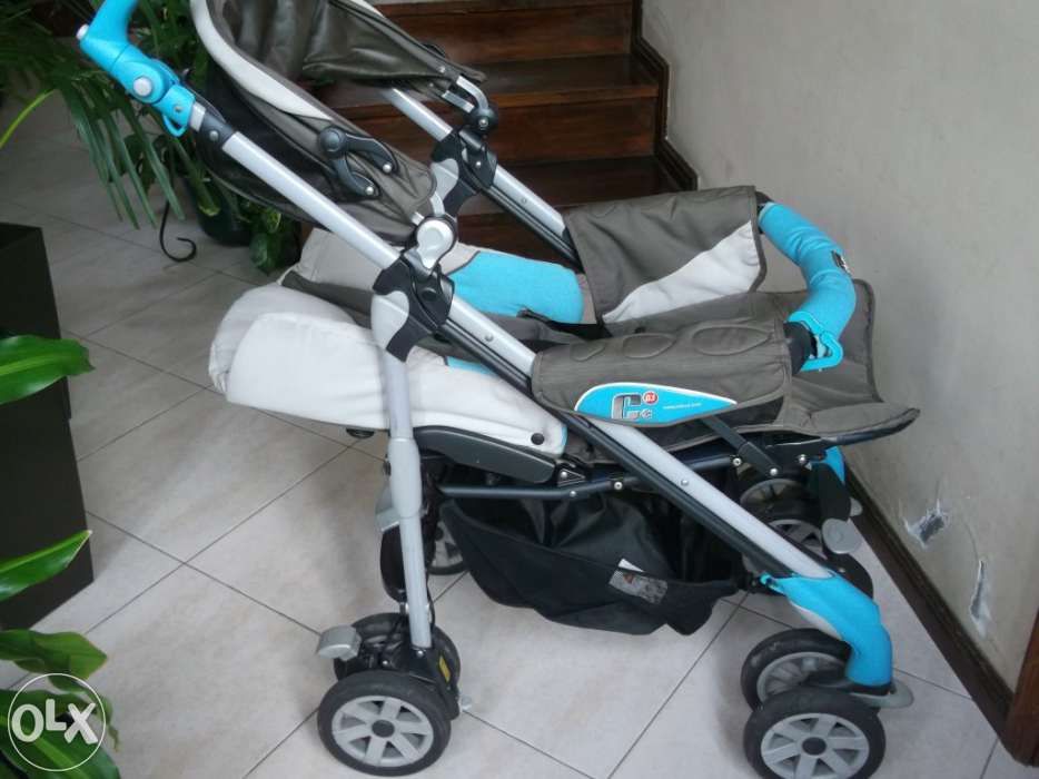 Carrinho bebé Chicco+ovo Chicco com base ISOFIX